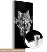 MuchoWow® Glasschilderij 80x160 cm - Schilderij acrylglas - Giraffe - Dier - Zwart - Wit - Foto op glas - Schilderijen