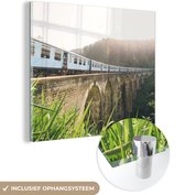 MuchoWow® Glasschilderij 20x20 cm - Schilderij acrylglas - Een trein over een brug - Foto op glas - Schilderijen