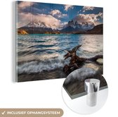 MuchoWow® Glasschilderij 60x40 cm - Schilderij acrylglas - Pehoe meer - Bergen - Tak - Foto op glas - Schilderijen