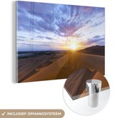 MuchoWow® Glasschilderij 30x20 cm - Schilderij acrylglas - Woestijn tijdens zonsopkomst - Foto op glas - Schilderijen