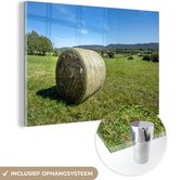 MuchoWow® Glasschilderij 120x80 cm - Schilderij acrylglas - Hooibalen voor heldere lucht - Foto op glas - Schilderijen