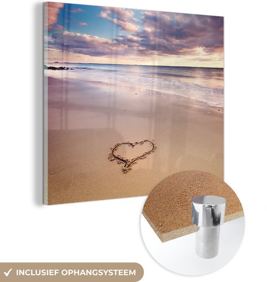 MuchoWow® Glasschilderij 90x90 cm - Schilderij acrylglas - Hart op het strand in Nederland - Foto op glas - Schilderijen