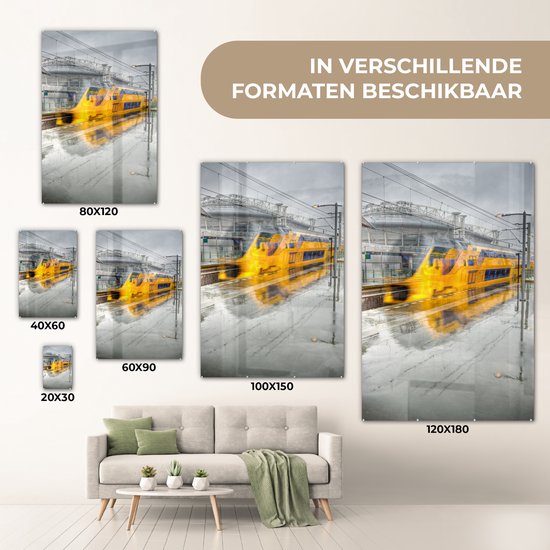 MuchoWow® Peinture sur Verre - Amsterdam - Train - Pluie - Nederland - 100x150 cm - Peintures sur Verre Acrylique - Photo sur Glas