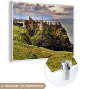 MuchoWow® Glasschilderij 120x90 cm - Schilderij acrylglas - Dunluce castle in Verenigd Koninkrijk - Foto op glas - Schilderijen