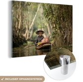 MuchoWow® Glasschilderij 30x20 cm - Schilderij acrylglas - Varende man in Thailand - Foto op glas - Schilderijen