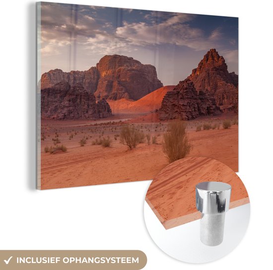 Nuages au-dessus des montagnes rouges du Wadi Rhum Plexiglass 30x20 cm - petit - Tirage photo sur Glas (décoration murale en plexiglas)