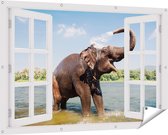 Gards Tuinposter Doorkijk Vrolijke Olifant in het Water - 150x100 cm - Tuindoek - Tuindecoratie - Wanddecoratie buiten - Tuinschilderij