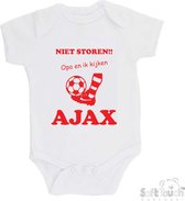 100% katoenen Romper "Niet storen!! Opa en ik kijken AJAX" Unisex Katoen Wit/rood Maat 62/68