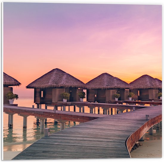 PVC Schuimplaat - Vlonder naar Beach Resorts in Zee tijdens Zonsondergang - 50x50 cm Foto op PVC Schuimplaat (Met Ophangsysteem)