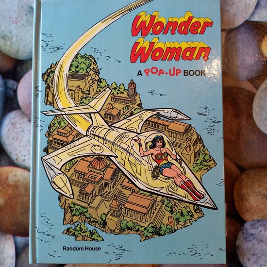 9780394844114 - Wonder Woman a pop-up book