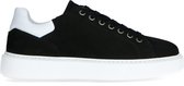 Sacha - Heren - Zwarte nubuck sneakers met wit detail - Maat 43