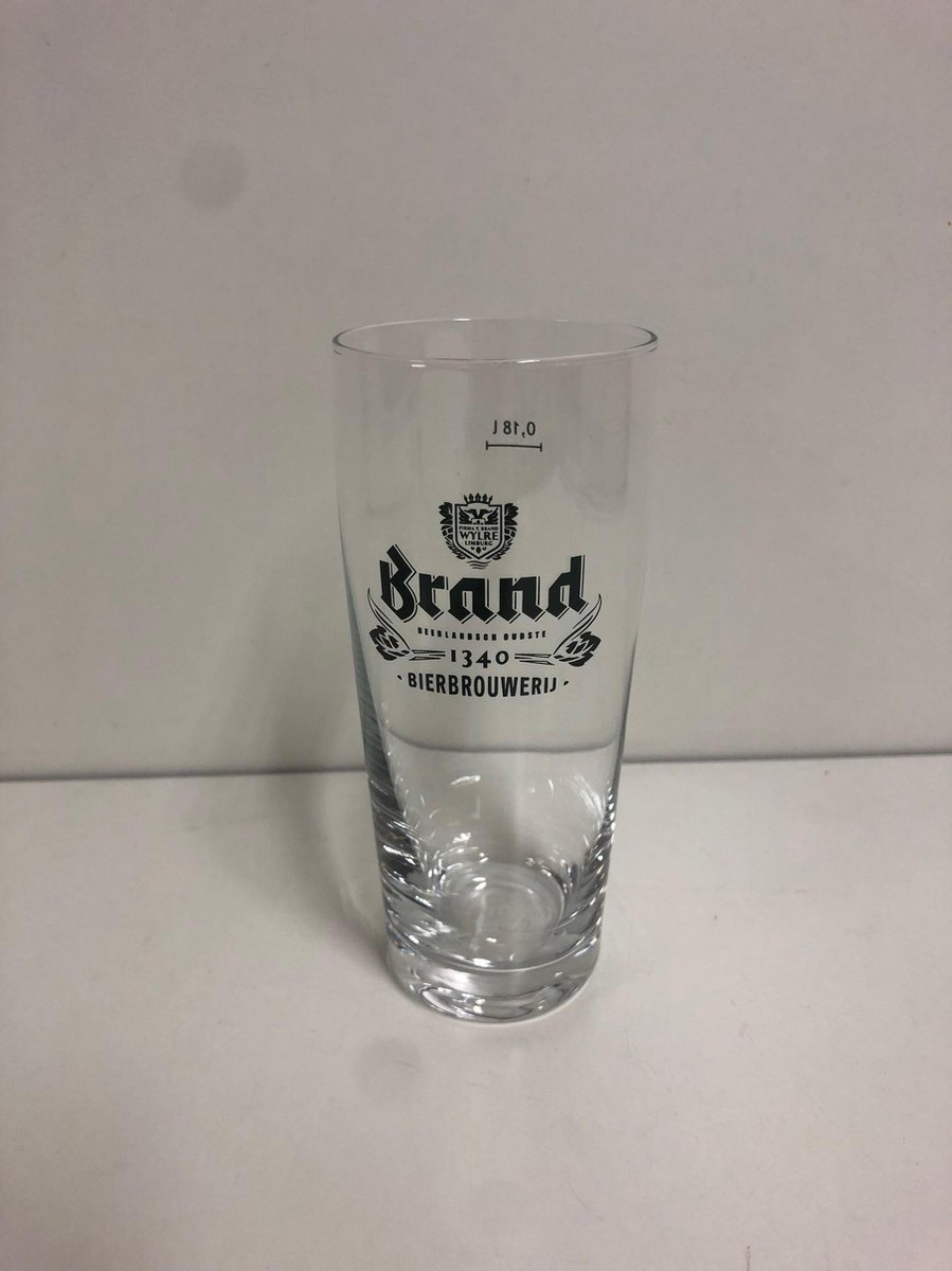 Brand bierglas fluitje 12x (18-20cl) bierglazen
