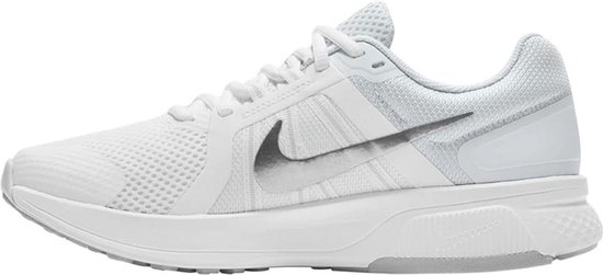 Nike Nike Run Swift 2 Sportschoenen - Maat 39 - Vrouwen - wit - zilver |  bol.com