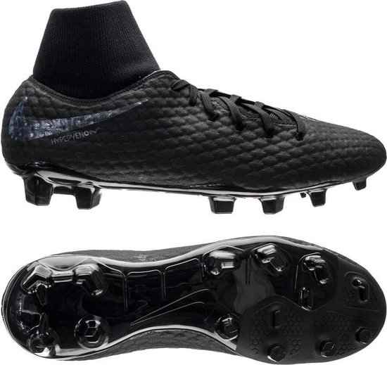 Nike Chaussures de Chaussures de football Hypervenom Phantom III Academy DF  FG AQ9217-001 | bol.com