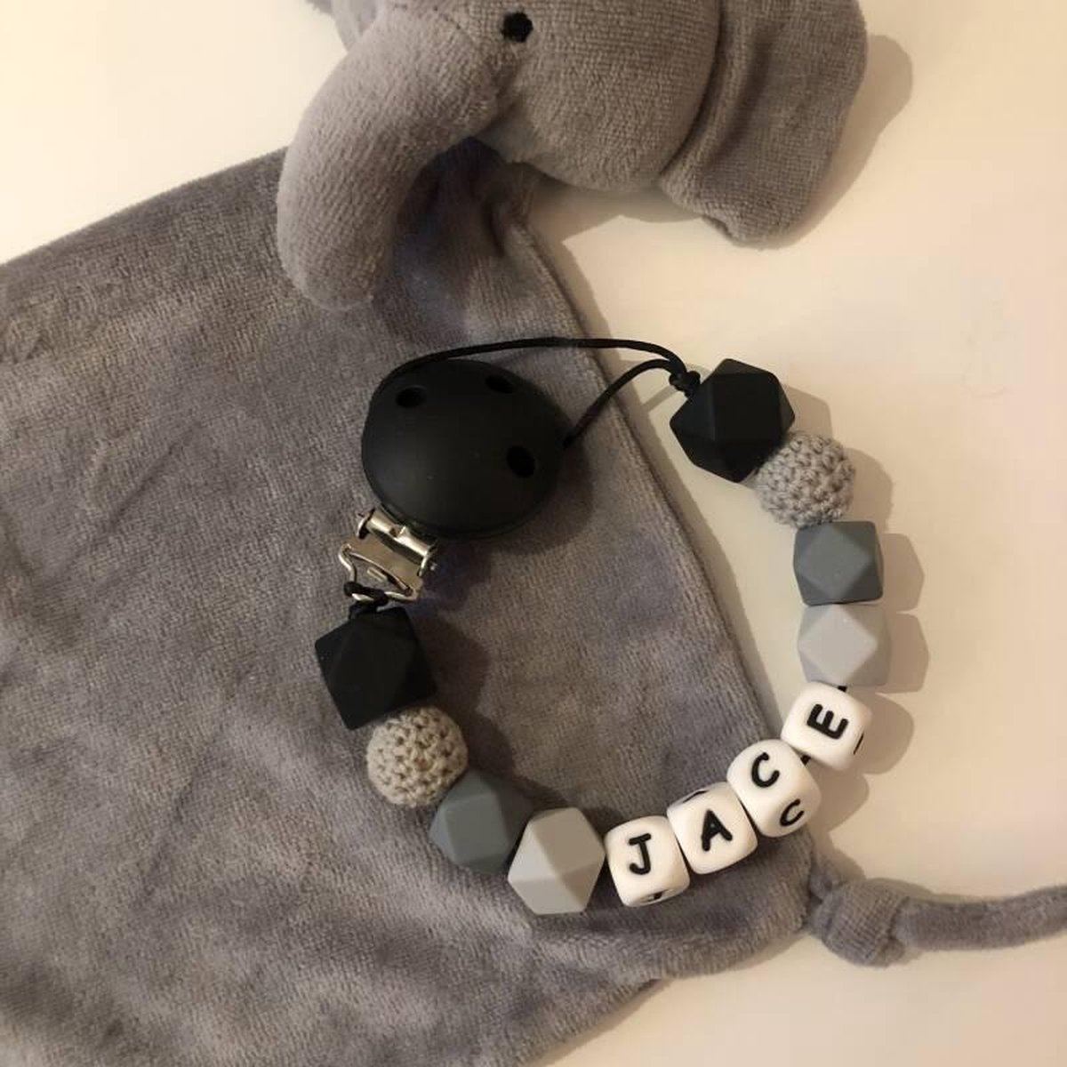 Speenkoord met Naam - black grey Speenkoord met Naam - black grey