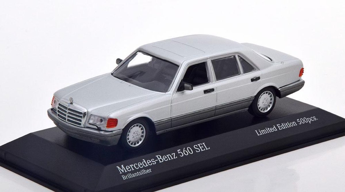 Mercedes-Benz 560 SEL ( W126 ) 1990 Zilver 1-43 Minichamps Limited