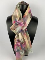 Sjaal magnolia bloesem van mooi dun materiaal 30% zijde met 70% viscose