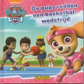 De pups redden een basketbalwedstrijd