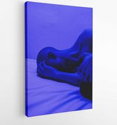 Onlinecanvas - Schilderij - Person Lying On Wearing Earring Art Vertical Vertical - Multicolor - 115 X 75 Cm