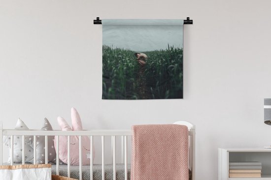 Tapisserie Abstrait Body - Jeune femme accroupie dans la nature Tapisserie coton 60x60 cm - Tapisserie avec photo