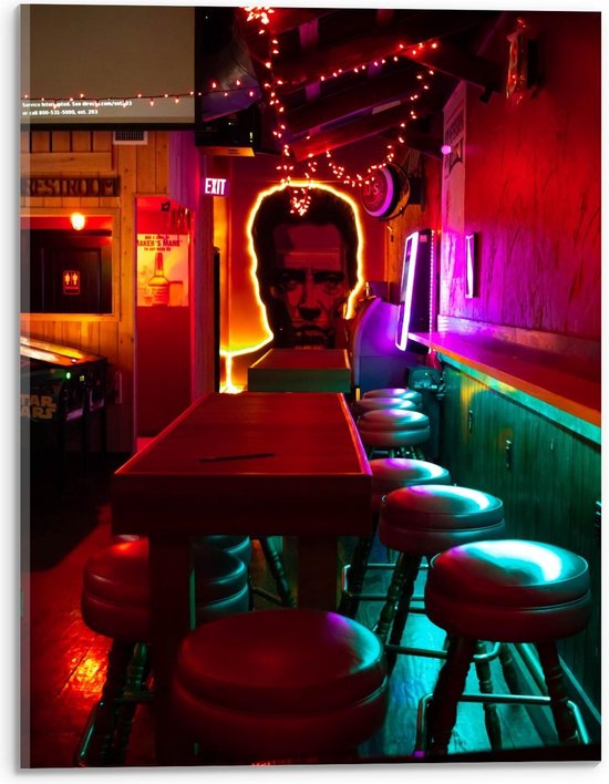 Acrylglas - Rode Lichtjes bij de Bar - 30x40cm Foto op Acrylglas (Met Ophangsysteem)