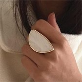 Trendy verstelbare ring voor vrouwen | dames ring | verstelbare ring  | Goudkleurig/Wit