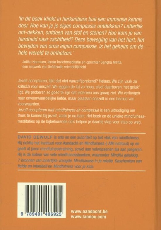 Boek 'Jezelf accepteren' door David Dewulf. Met mindfulness en compassie.