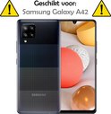 Zwarte telefoonhoes naast een telefoon met een abstracte achtergrond, met de tekst 'Geschikt voor: Samsung Galaxy A42'.