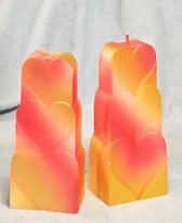 Gestapelde Hartenkaars, type "Praag" handgemaakte design kaars door Candles by Milanne in rood, goud en wit - BEKIJK VIDEO Valentijnsdag special