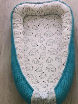 babynestje knal blauw olifantjes compleet met band over het touwtje