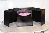 Flowerbox met Zeep Rozen - Giftbox - Valentijn - Moederdag - Zwarte Box met Roze Zeep Rozen