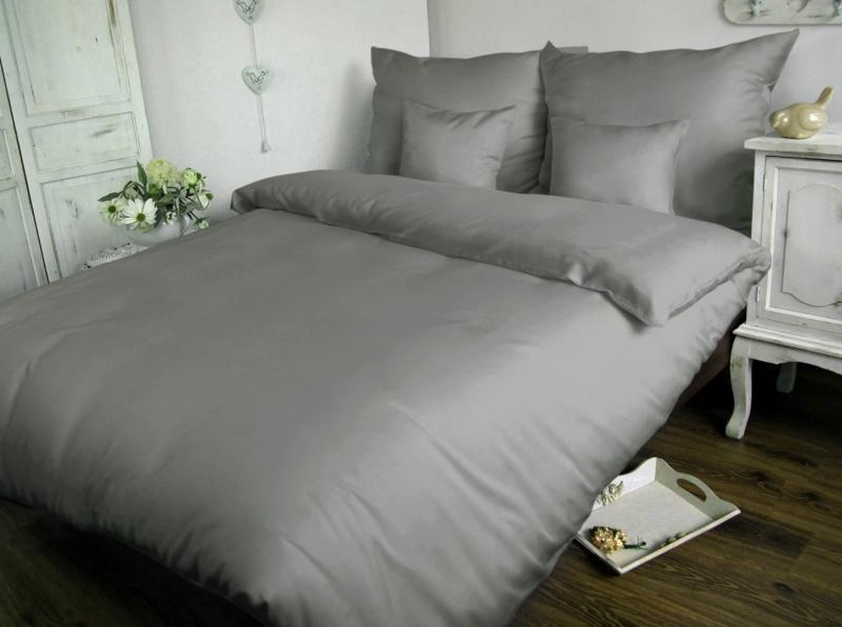 Carmen cotton Beddengoed + 2 kussenslopen 160x200 cm