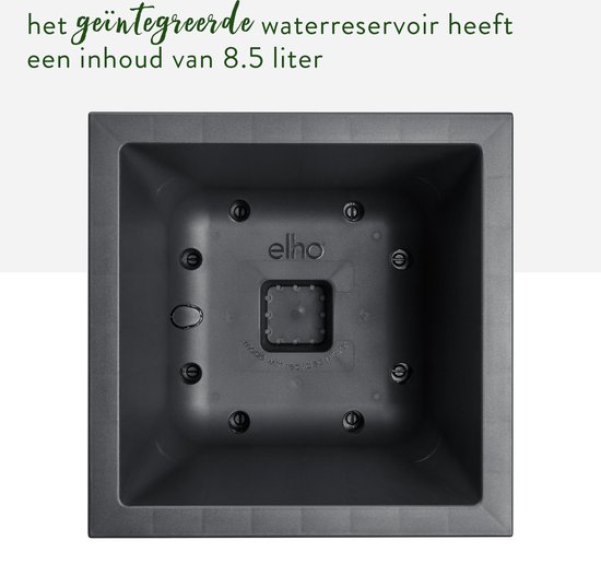 De binnenkant van een zwarte vierkante plantenbak met een geïntegreerd waterreservoir van 8,5 liter.