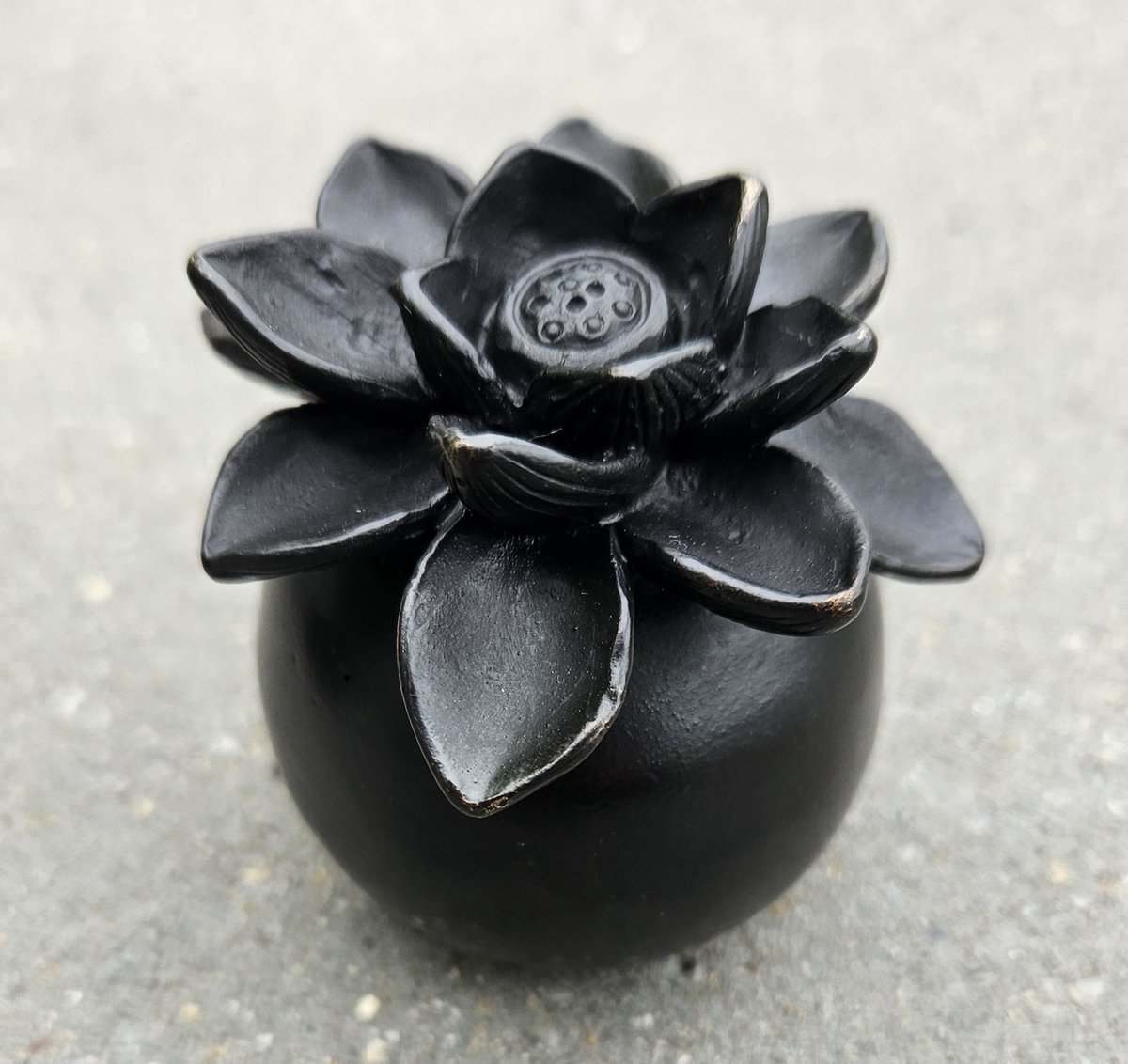 MINI URN / ZONNEBLOEM / ASURN / BRONS