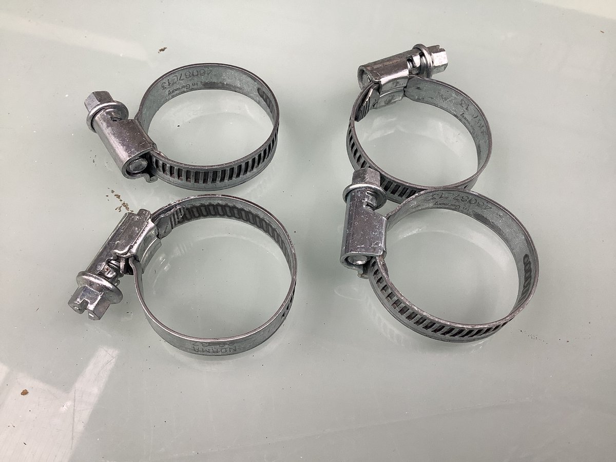 slangklem. 32mm. verzinkt. 4 stuks.