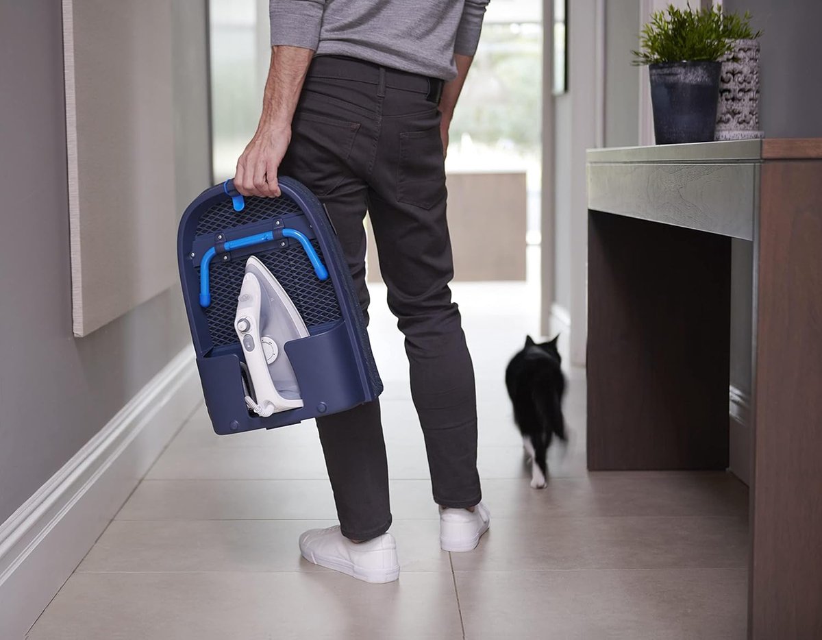 Bol.com Pocket Plus - Ruimtebesparende opvouwbare strijkplank, compacte tafelstrijkplank met katoenen hoes, zwart/blauw aanbieding