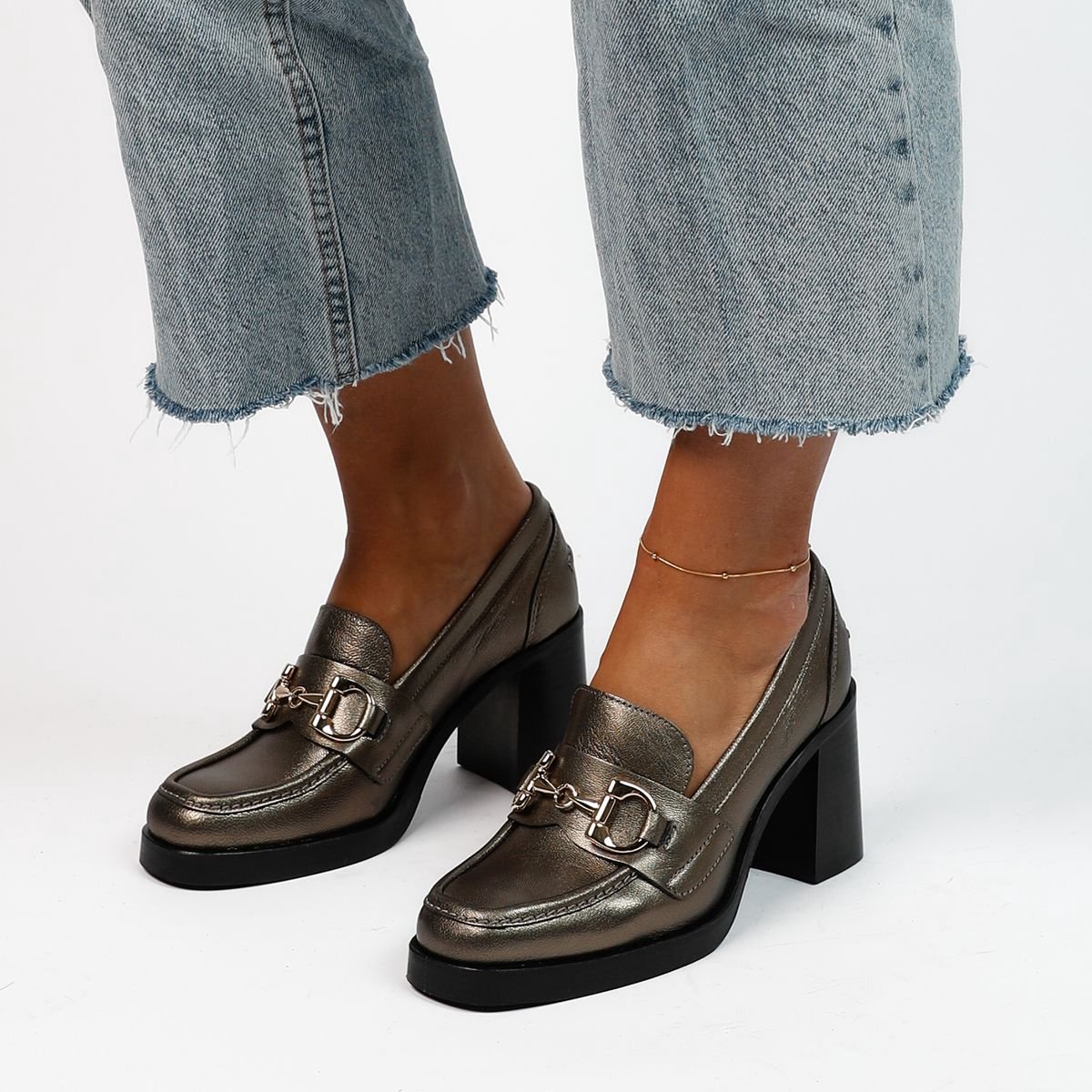 Escarpins Sandales MANFIELD Marron – Taille 37 IT (38 FR) – Talon Aiguille – Tissu Toile – Occasion – Fabriqué En Italie
