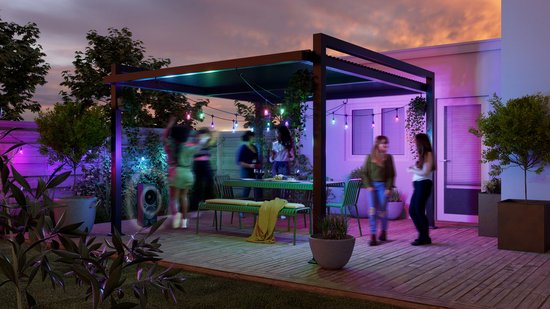 Nanoleaf Essentials Matter Smart Multicolour Outdoor String Light ...