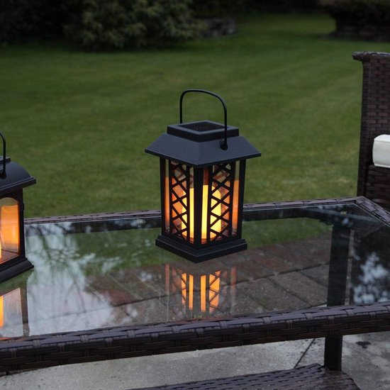 Lights4fun Grote 40cm zwarte metalen outdoor LED-lantaarn met TruGlow® kaars – werkt op batterijen & volledig waterdicht, flikkerende vlam, decoratieve tuin- en terrasverlichting voor binnen of buiten