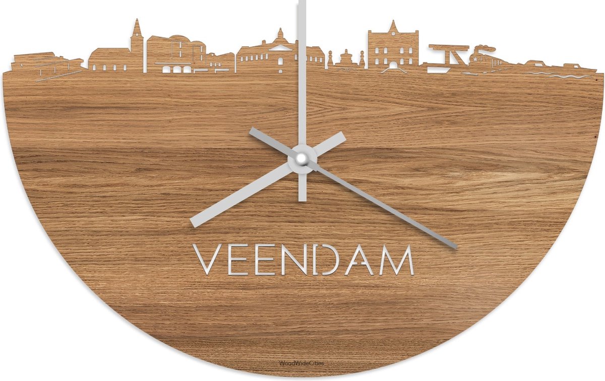 Skyline Klok Veendam Eikenhout - Ø 40 cm - Stil uurwerk - Wanddecoratie - Meer steden beschikbaar - Woonkamer idee - Woondecoratie - City Art - Steden kunst - Cadeau voor hem - Cadeau voor haar - Jubileum - Trouwerij - Housewarming - WoodWideCities