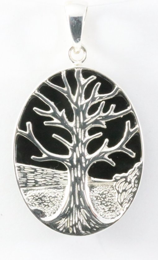Ovale zilveren hanger met levensboom op onyx