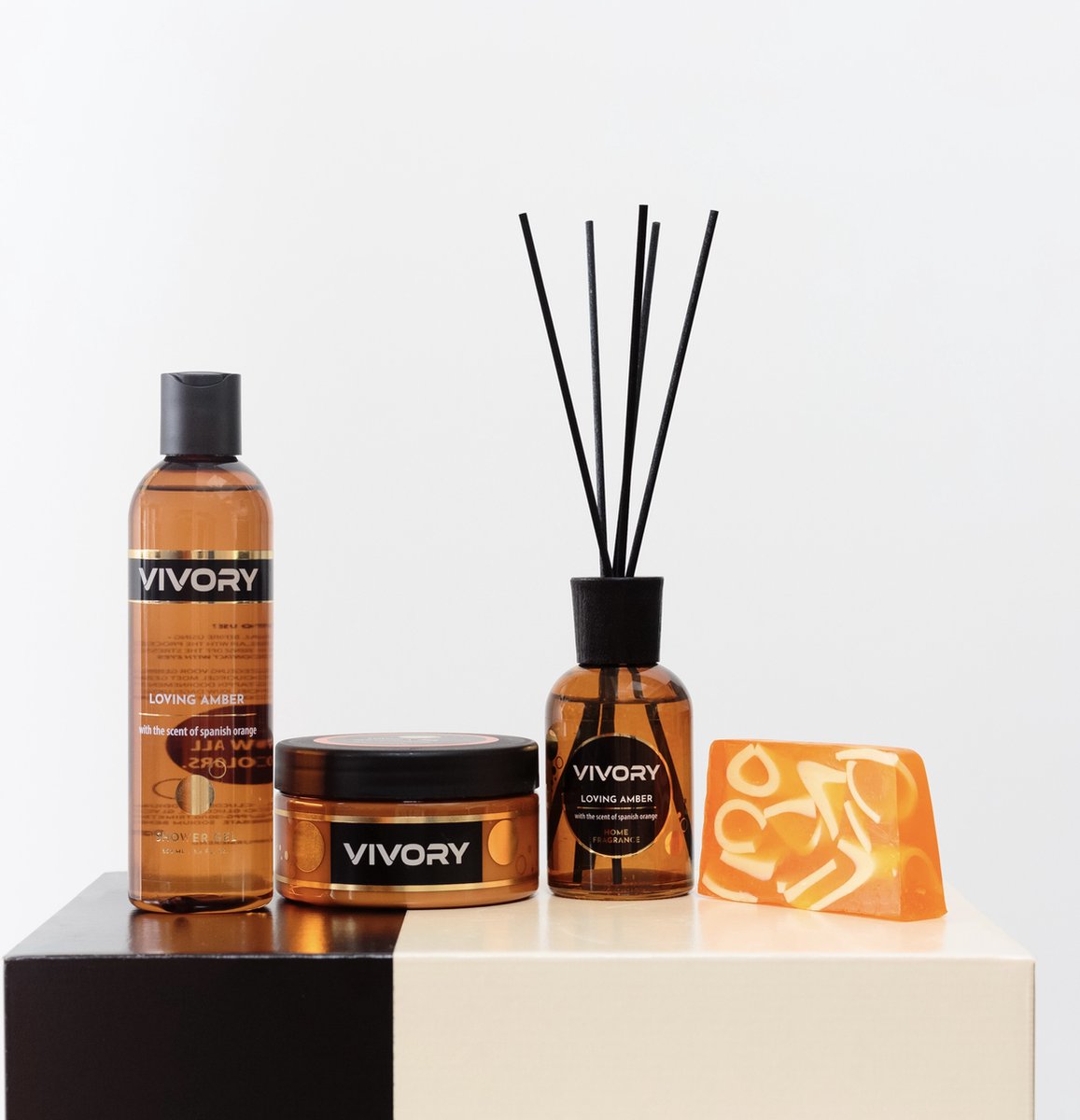 Goedkoopste Vivory Geschenkset Bodycare & Home- Loving Amber, subtiele geur van Citrus en Sinaasappelen- met 4 grote producten VOORDEEL AANBIEDING