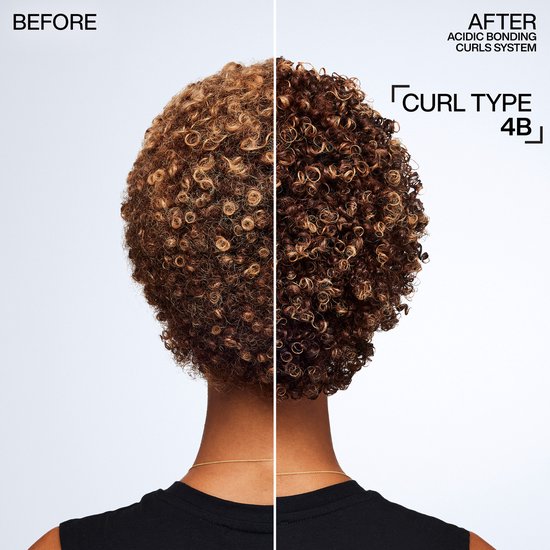 Photos avant/après du type de boucle 4B. Avant : cheveux secs et indisciplinés. Après : boucles brillantes et définies.
