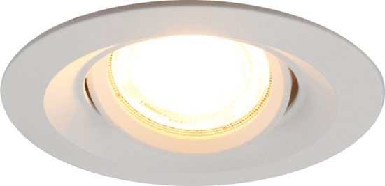 Wit, rond inbouwspotje met een zacht verlichte lamp, gemonteerd in een plafond.