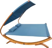 Blauw tweepersoons ligbed met houten frame en zonnedak, inclusief twee kussens.