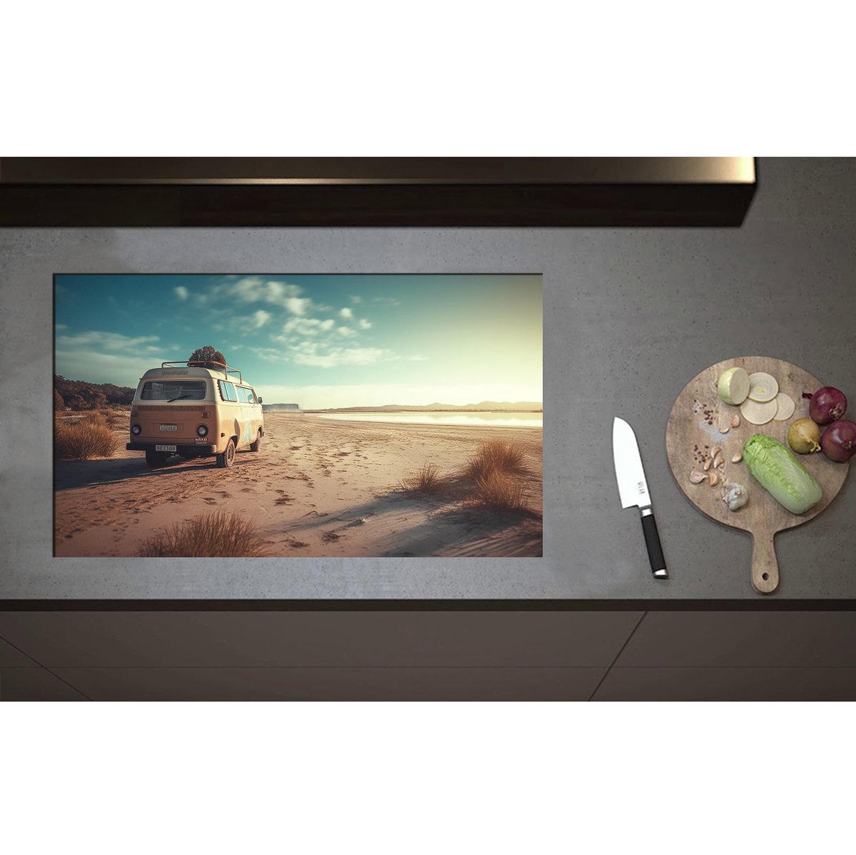 Inductieplaat Beschermer - Camper op Strand - 85x50 cm - 2 mm Dik - Inductie Beschermer - Bescherming Inductiekookplaat - Kookplaat Beschermer van Wit Vinyl