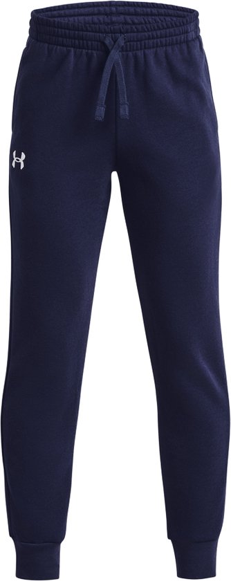 Donkerblauwe joggingbroek van Under Armour met wit logo op de linker broekspijp. Elastische tailleband met trekkoord en aansluitende enkelboorden.