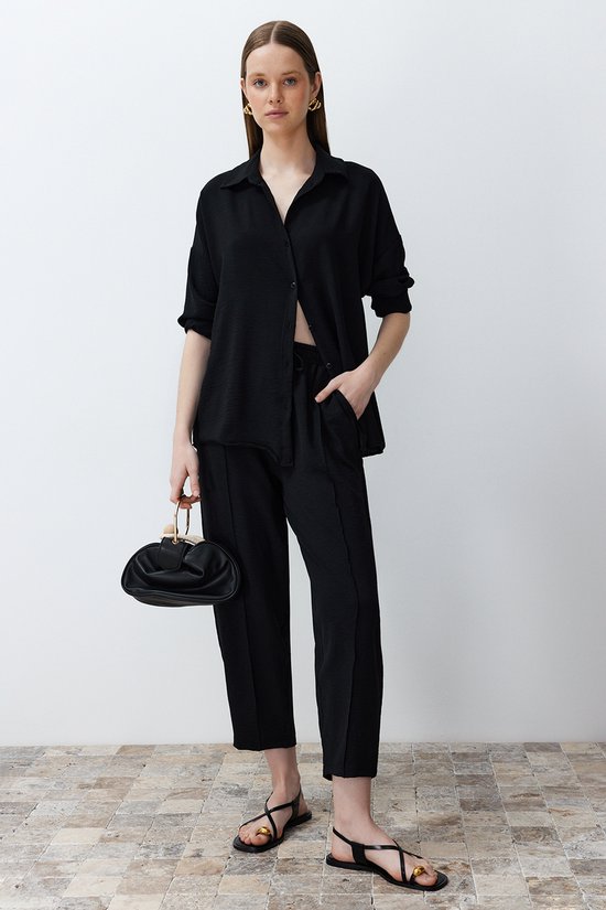 Trendyol TWOSS24AU00038 Adultes Femmes - Zwart - 36