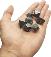 Extra Large Zilver Dungeons and Dragons D&D Premium Dice XL |Incl. bewaarzakje | Set van 7 | DnD | Metalen dobbelstenen met pouch