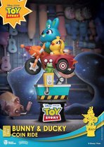 Beast kingdom: Disney -Toy Story 4 - Bunny and Ducky Coin Ride PVC Diorama